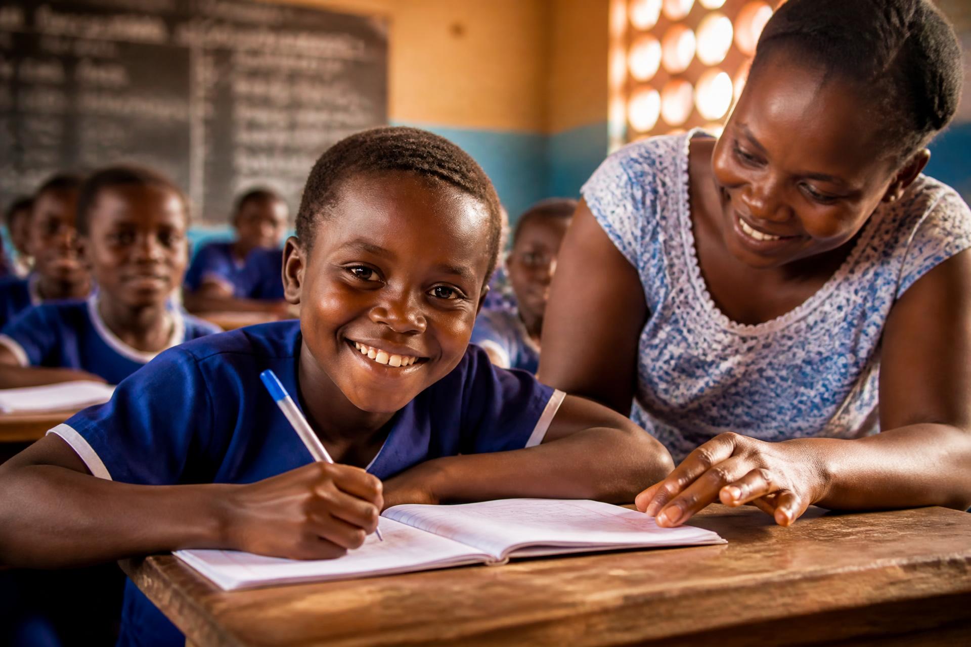 Enfants accompagnes dans un orphelinat au Cameroun